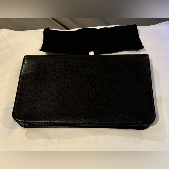 Authentic Chanel Chevron Calfskin Clutch - Picture 3 of 4